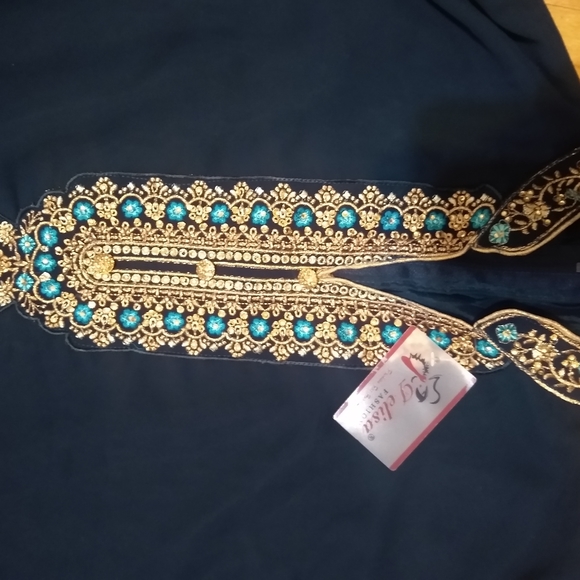 Salwar Kameez, purchased in Jackson Heights - Picture 4 of 5